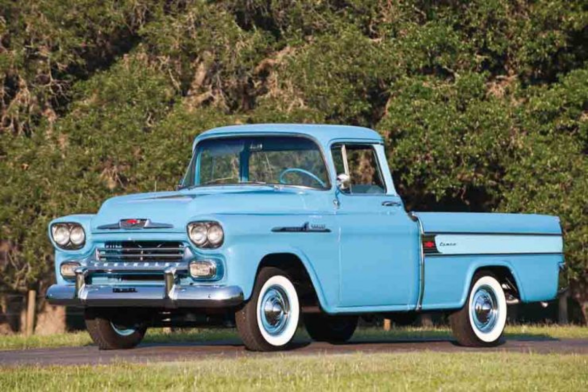 A paixão pelas caminhonetes antigas